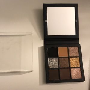 Brand new huda beauty palette